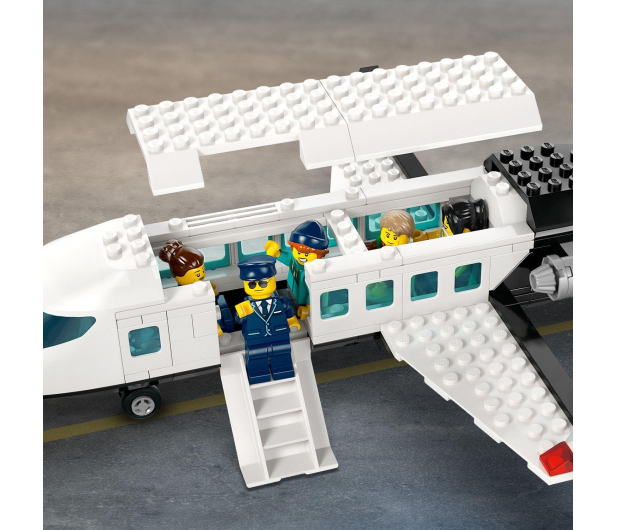 LEGO CITY 60502 Lotnisko z samolotem - 1473518 - zdjęcie 7